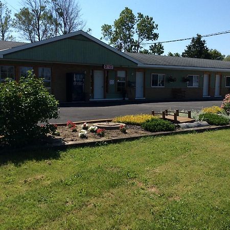 Tay Motel Waubaushene Exterior foto